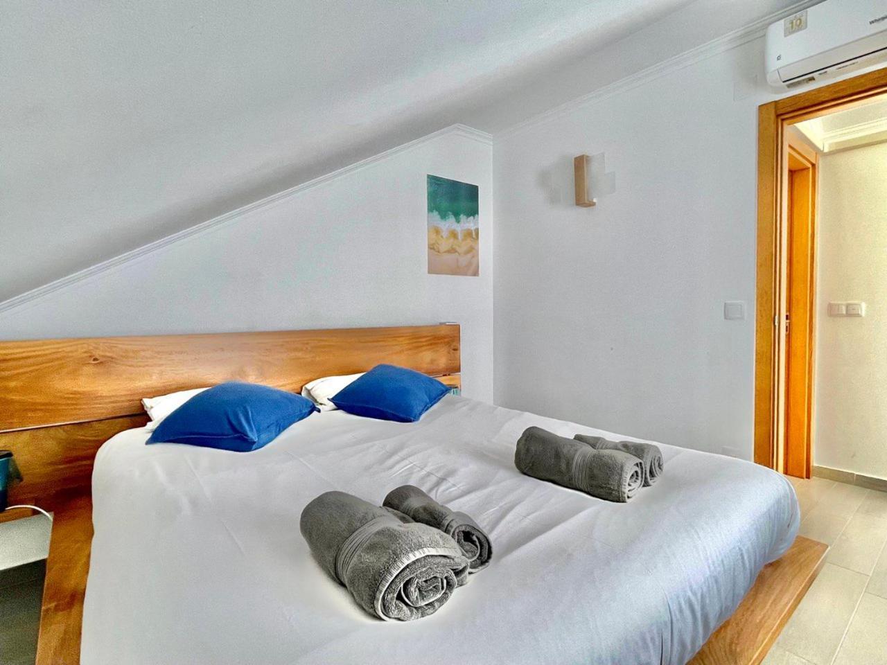 Surfness Lodge บาเลียล ห้อง รูปภาพ